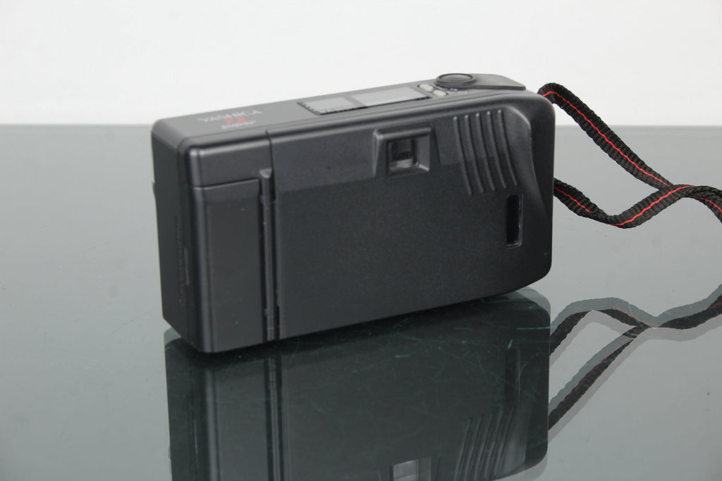 Yashica T3 Super - Dutch|Thrift