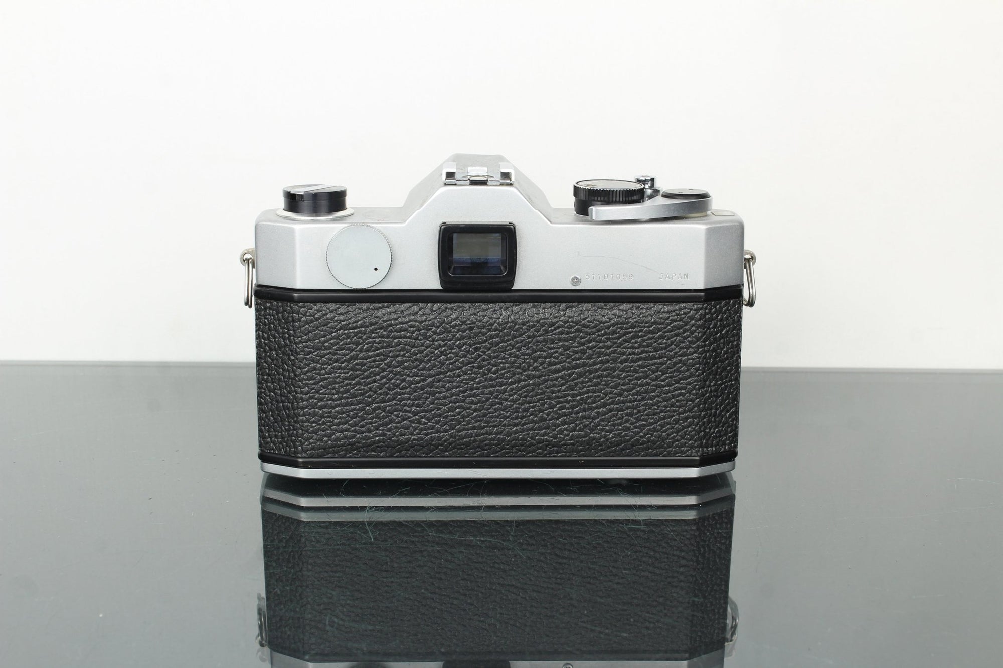 Yashica TL - Electro + Takumar 55mm f/1.8 M42 lens - Dutch|Thrift