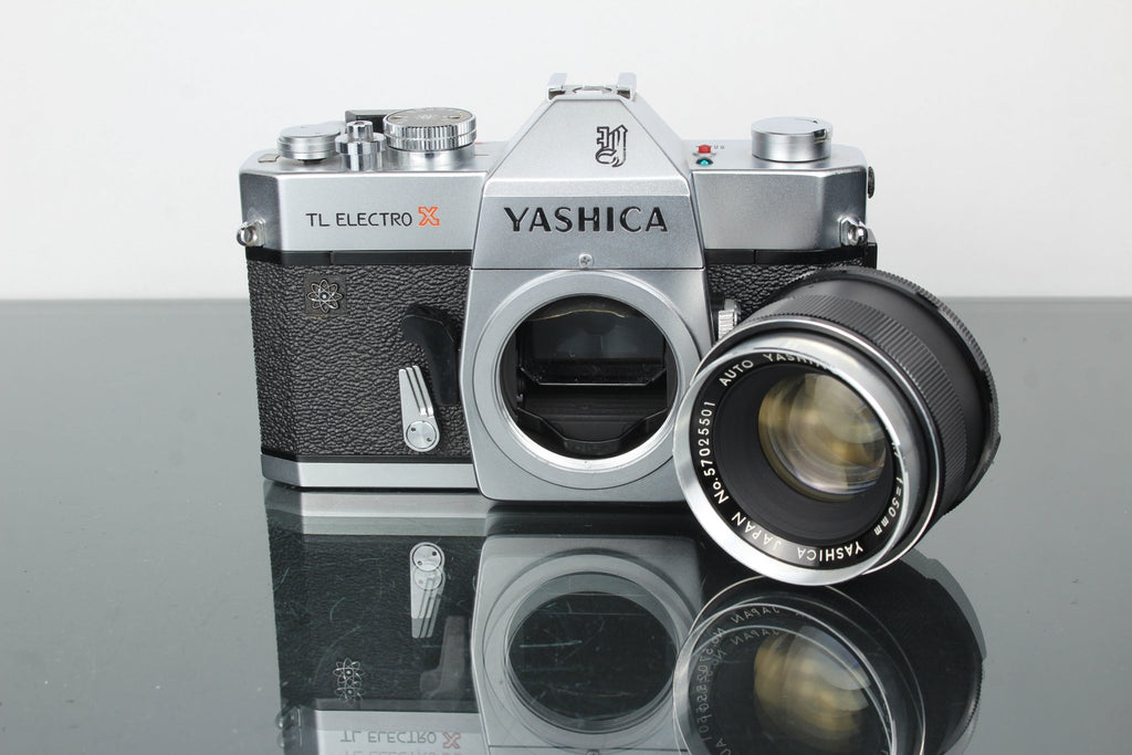 Yashica TL Electro X + 50mm 1.7 Yashinon - DX lens - Dutch|Thrift