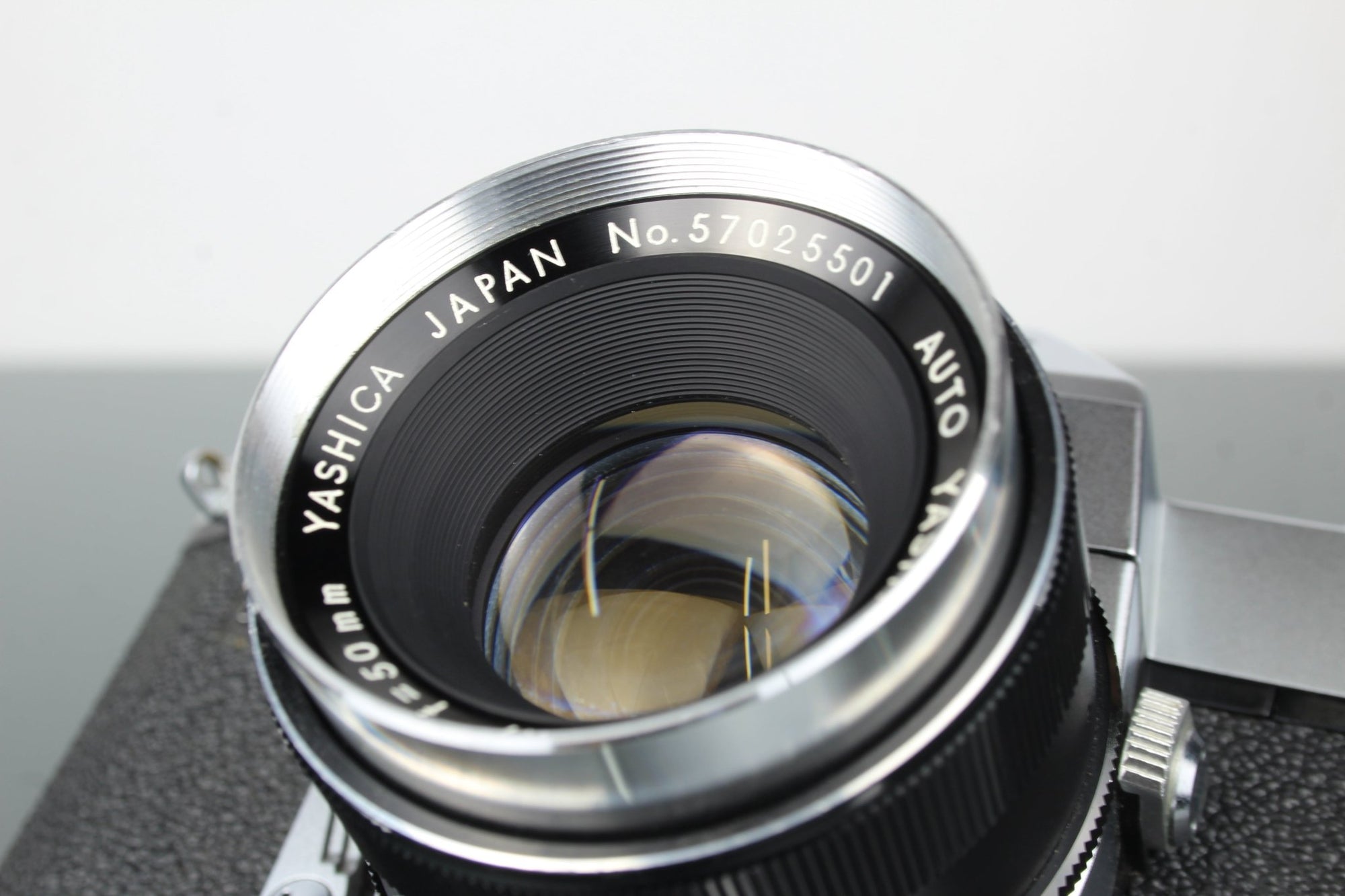 Yashica TL Electro X + 50mm 1.7 Yashinon - DX lens - Dutch|Thrift