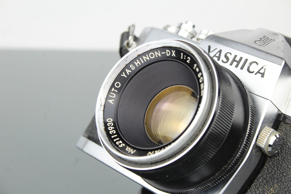 Yashica TL Electro X + Yashinon - DX 50mm f/2 lens - Dutch|Thrift