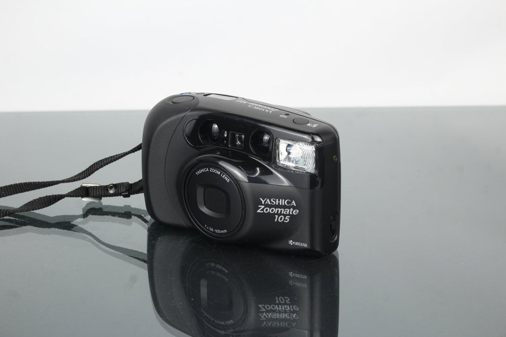 Yashica Zoomate 105 - Dutch|Thrift