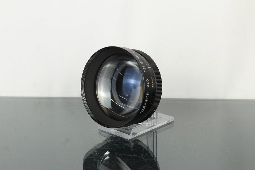 Yashinon - DS 50mm & Yashikor Auto 135mm - Dutch|Thrift