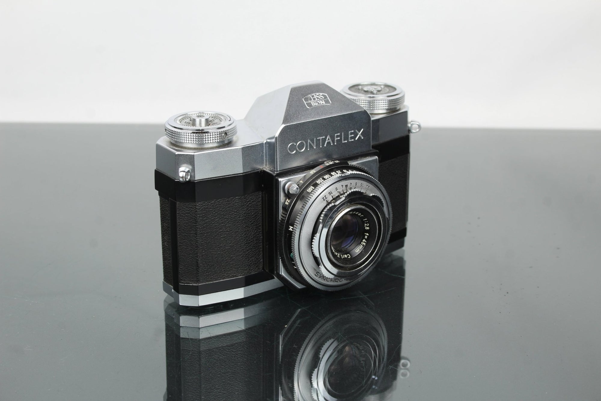 Zeiss Ikon Contaflex - Dutch|Thrift