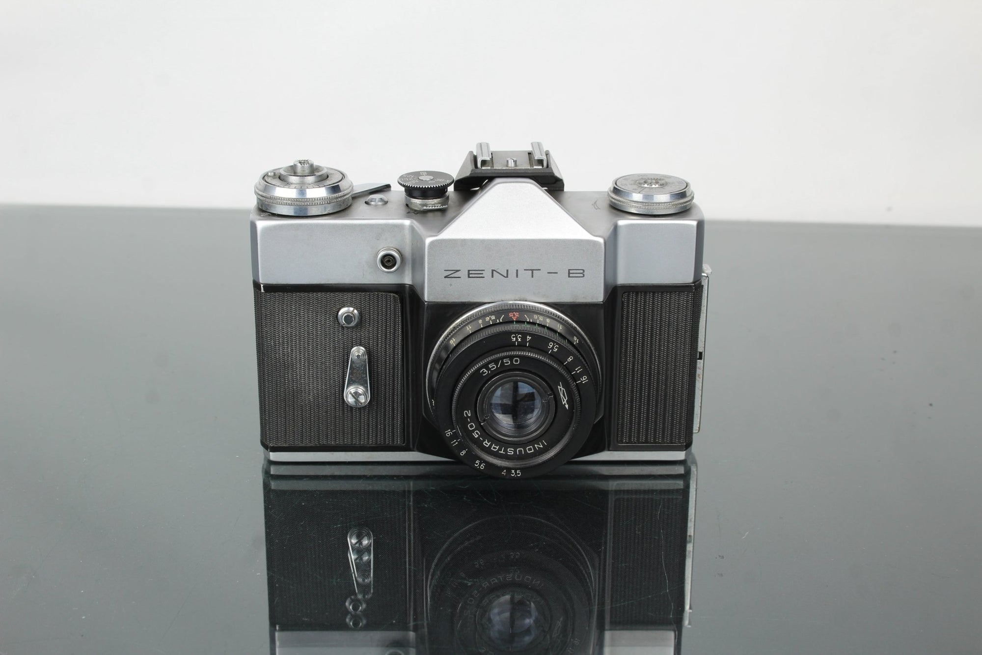 Zenit - B + Industar - 50 - 2 50mm f/3.5 M42 lens - Dutch|Thrift