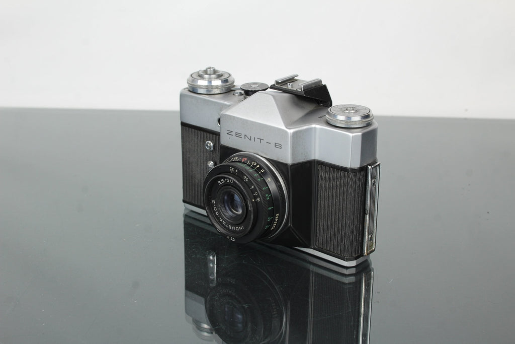 Zenit - B + Industar - 50 - 2 50mm f/3.5 M42 lens - Dutch|Thrift
