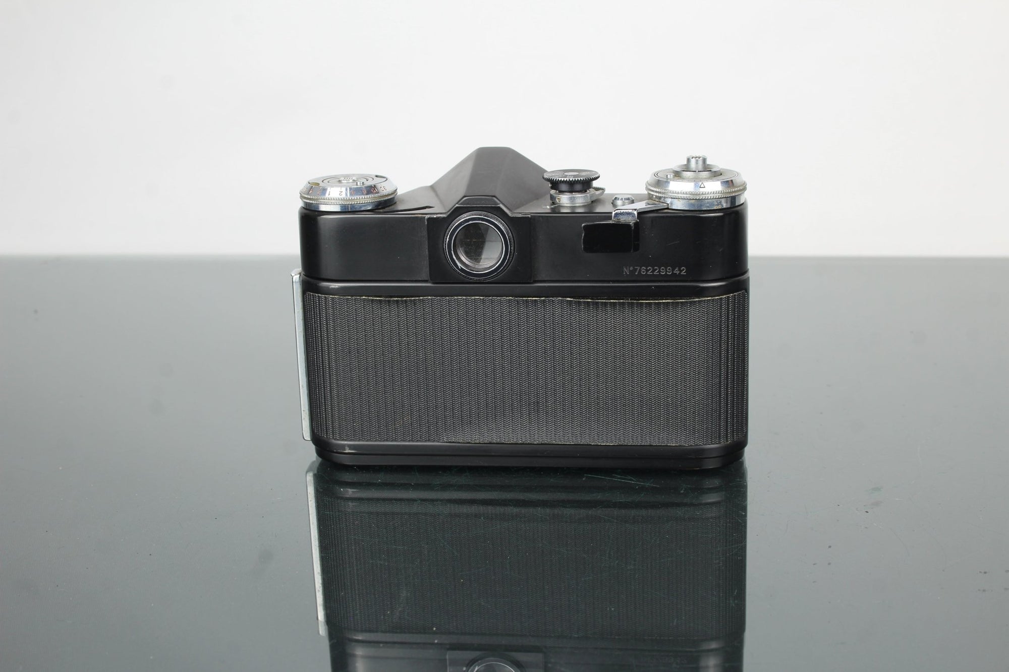 Zenit - E + Aus Jena DDR T 2.8/50 lens - Dutch|Thrift