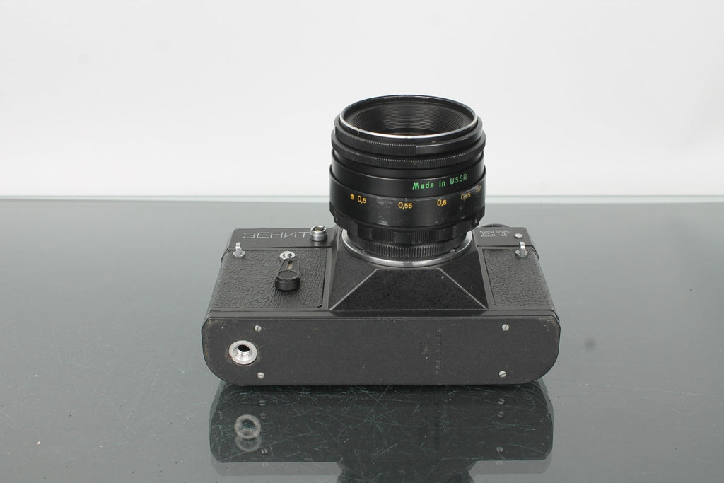 Zenit ET + Helios - 44 - 2 2/58 - Dutch|Thrift