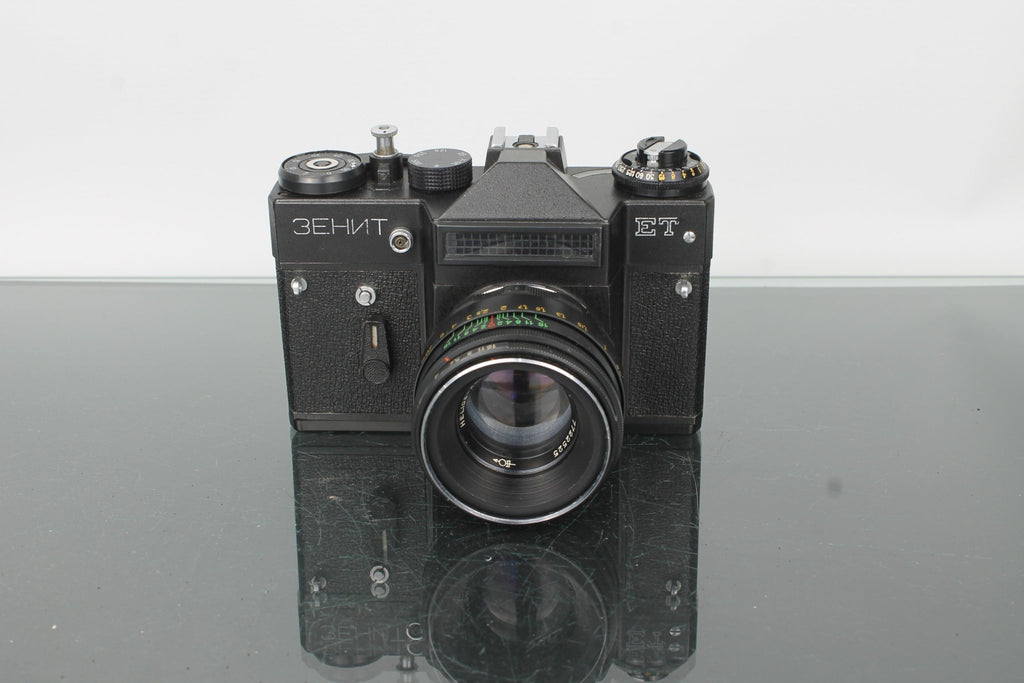 Zenit ET + Helios - 44 - 2 2/58 - Dutch|Thrift
