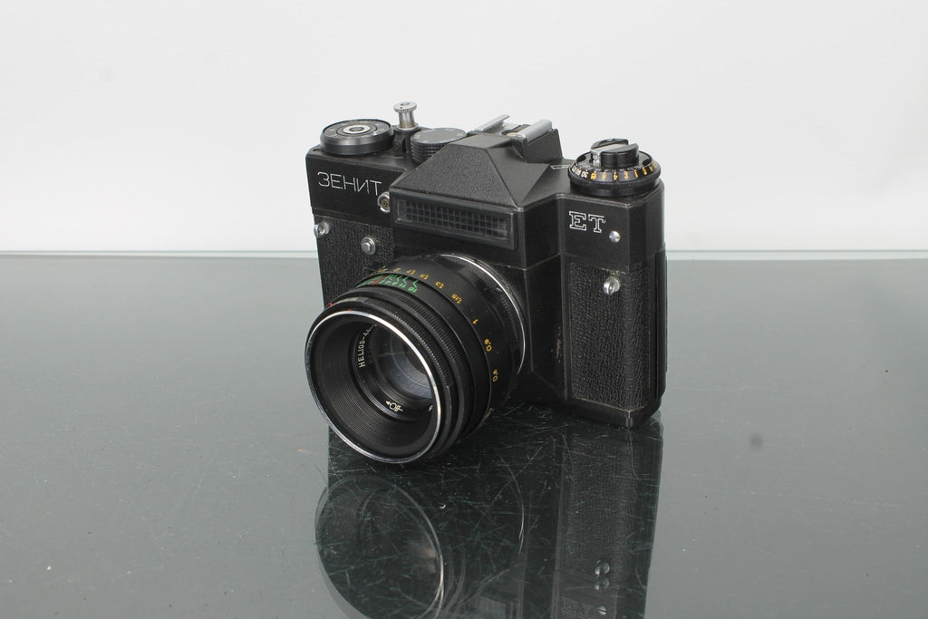 Zenit ET + Helios - 44 - 2 2/58 - Dutch|Thrift