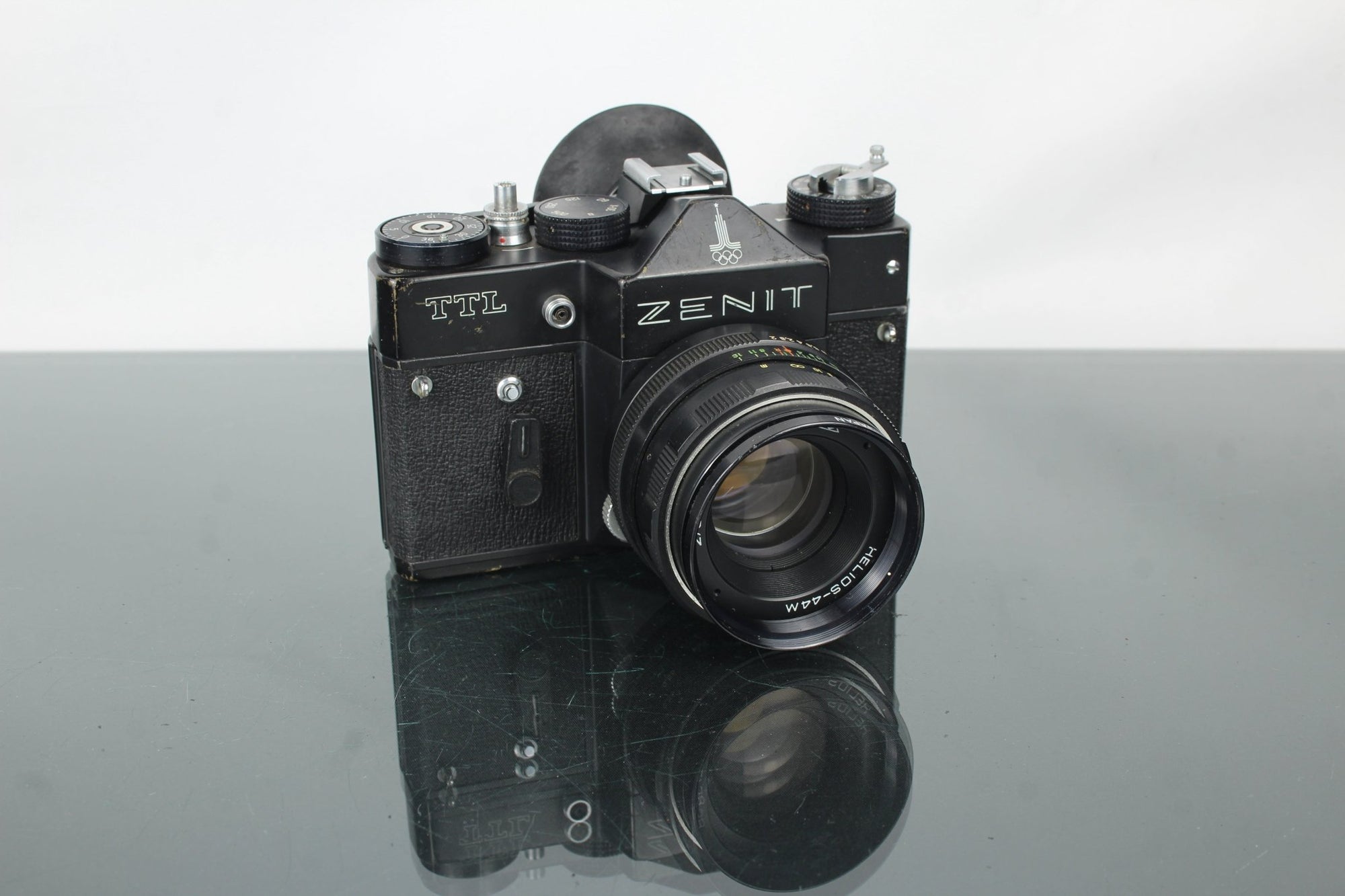 Zenit TTL + Helios - 44M 58mm f/2 M42 mount lens - Dutch|Thrift