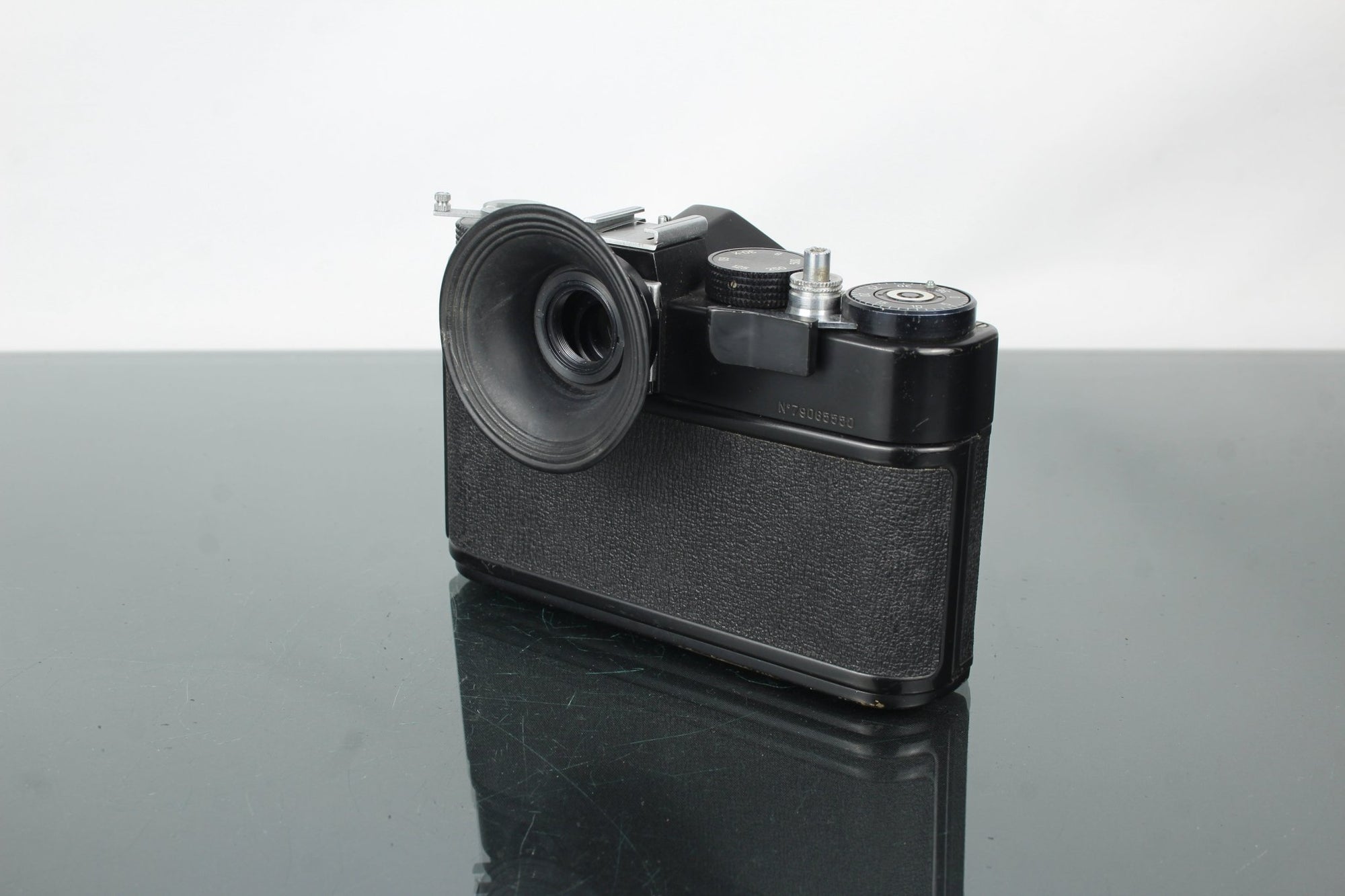 Zenit TTL + Helios - 44M 58mm f/2 M42 mount lens - Dutch|Thrift