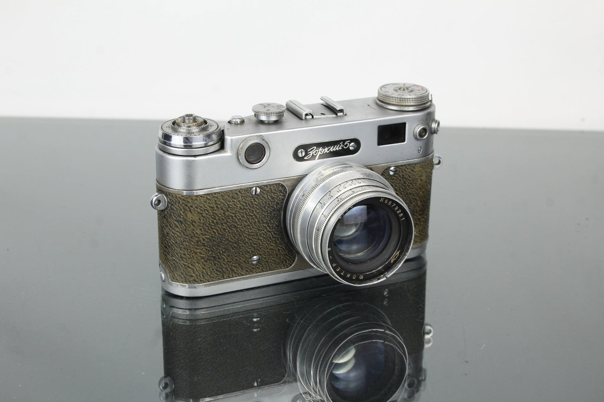 Zorki 5 + Industar - 50 50mm f/3.5 M39 lens - Dutch|Thrift
