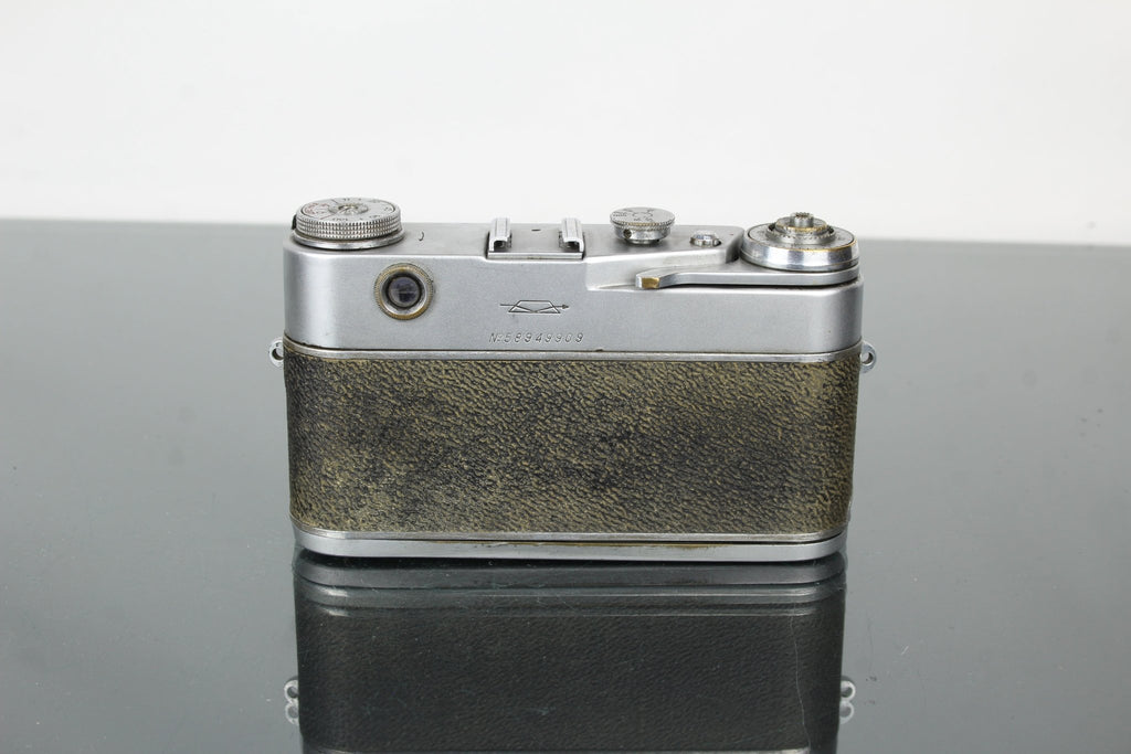 Zorki 5 + Industar - 50 50mm f/3.5 M39 lens - Dutch|Thrift