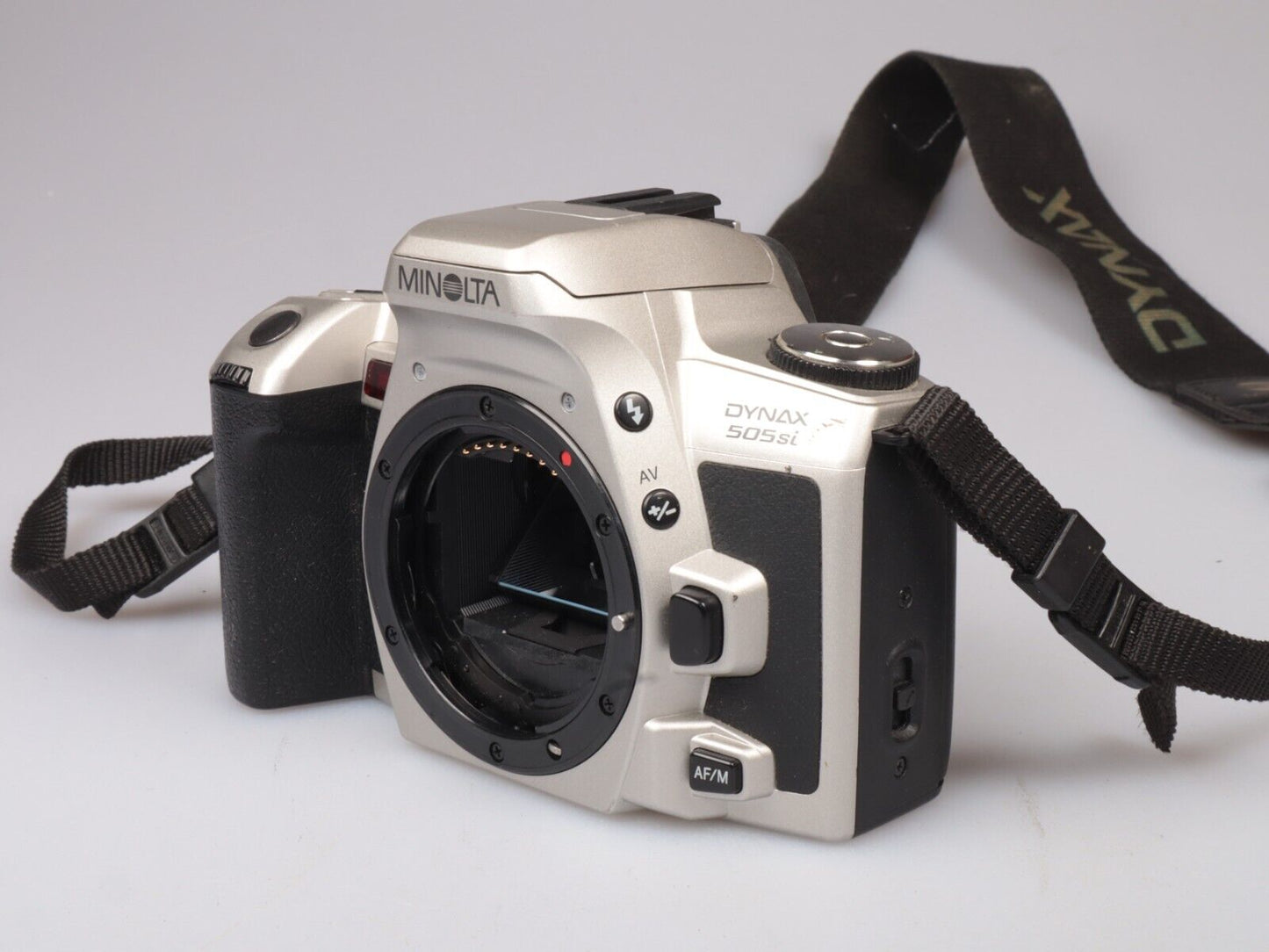 Minolta Dynax 505si | Cámara de película SLR de 35 mm | Sólo cuerpo | Plata