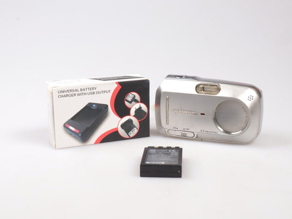 Olympus Camedia C-470 Zoom | Digital Compact Camera | 4.0MP | Silver