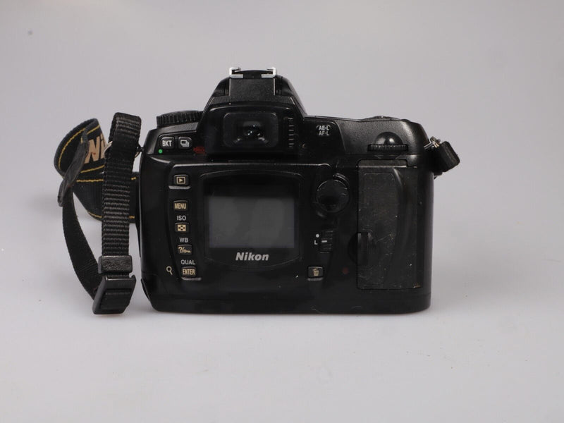 Nikon D70 | Digital SLR Camera | 6.1MP | Body Only