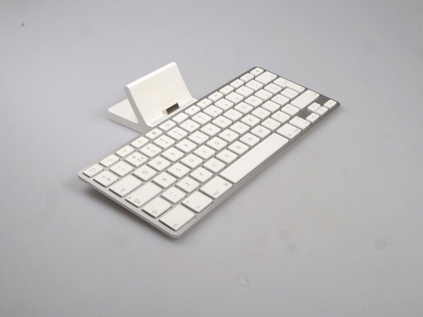 Base para teclado Apple iPad A1359 MC533S/A