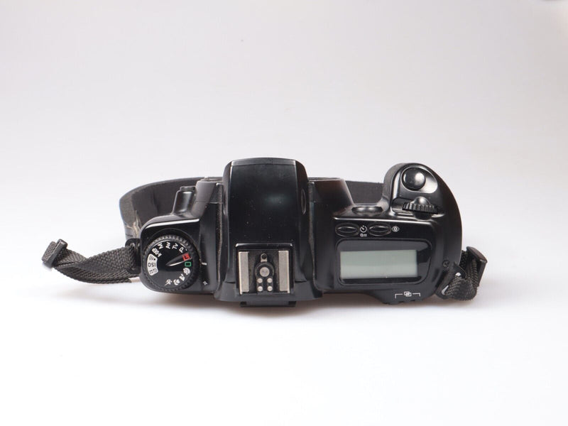 Canon EOS 3000 | 35mm SLR Film Camera | Black