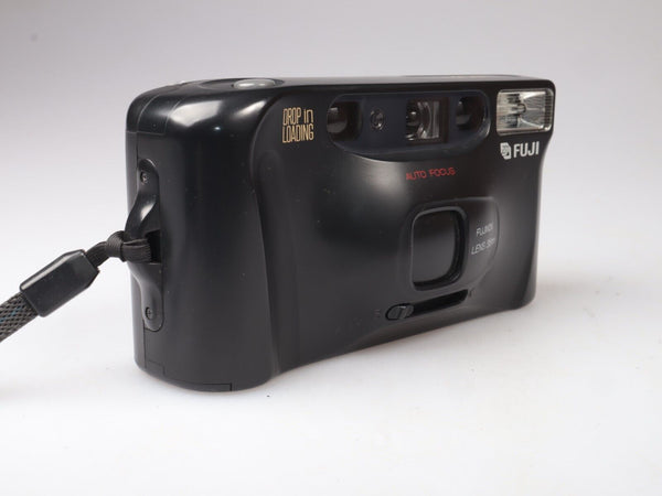 Fuji DL-80 | 35mm Point and shoot Film Camera | Black