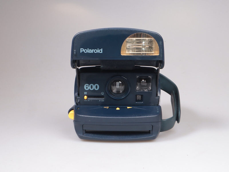 Polaroid Original 600 Round | Instant Film Camera | Dark Blue