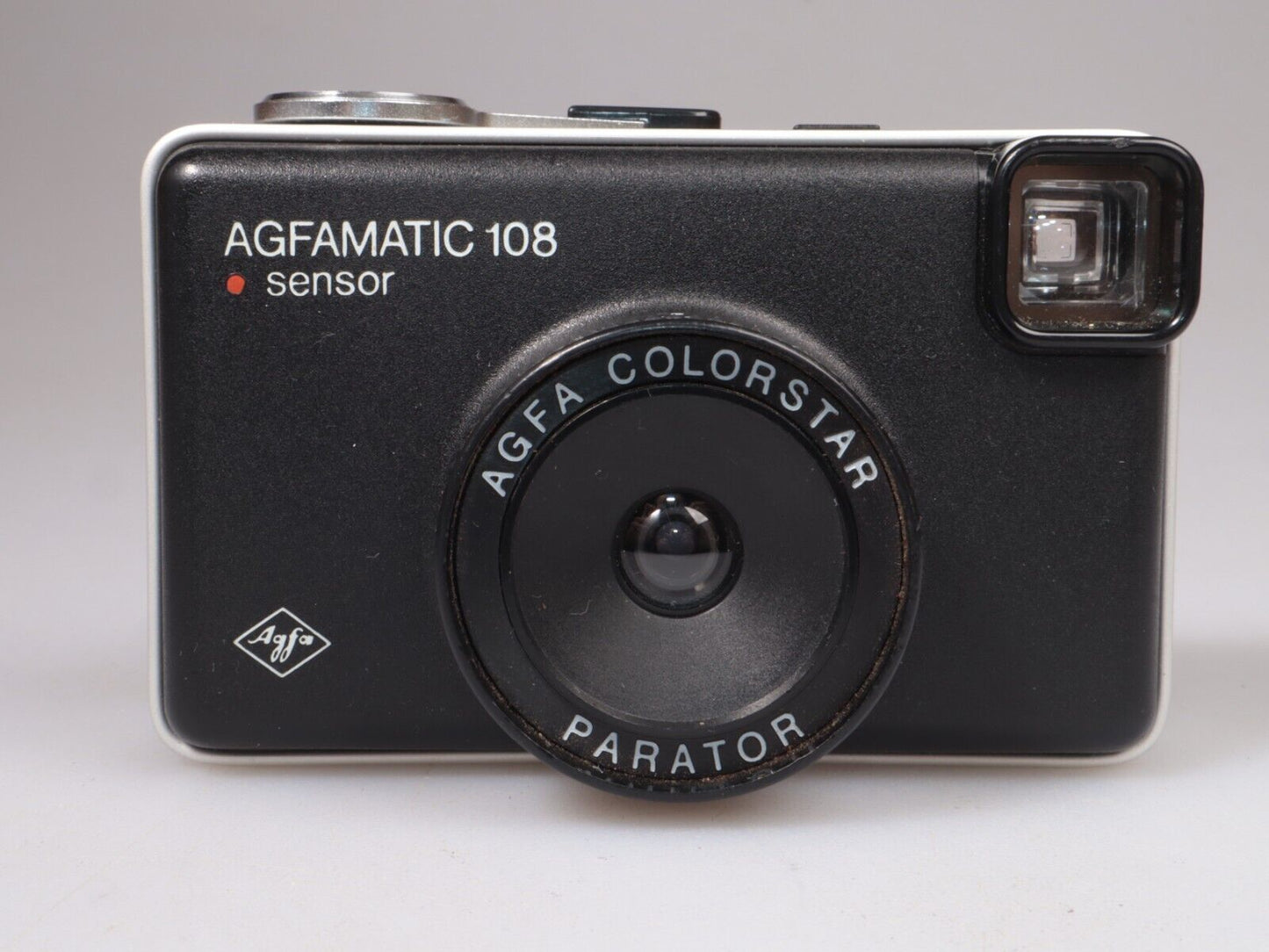 SENSOR AGFAMATIC 108 | Cámara de película de apuntar y disparar de 126 cartuchos | Negro