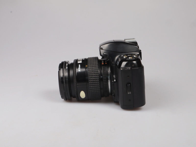 Nikon F-601 | 35mm SLR Film Camera | nikkor 35-70mm  f3.3-4.5 lens