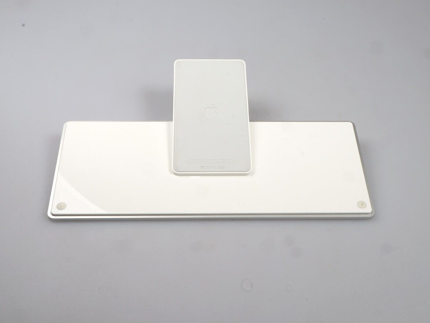 Base para teclado Apple iPad A1359 MC533S/A