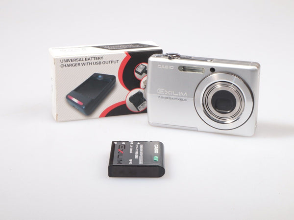 Casio Exilim EX-Z700 | Compact Digital Camera | 7.2 MP | Silver #1962