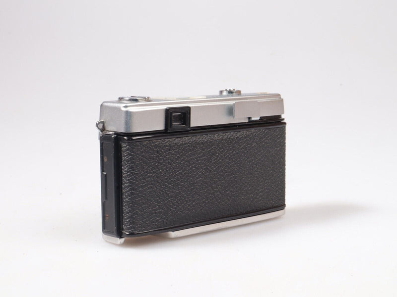 Minolta Minoltina - P | 35mm Rangefinder film camera | 1:2.8 38mm lens