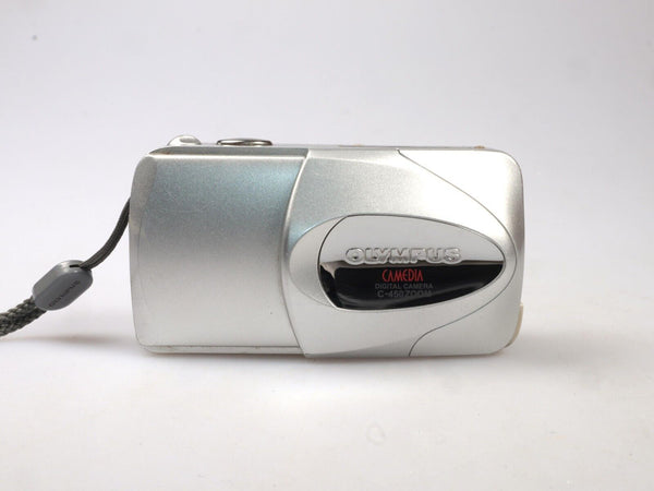 Olympus Camedia C-450 Zoom | Digital Compact Camera | 5.0MP | Silver