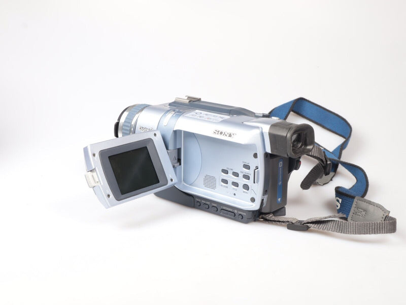 Sony DCR-TRV240 E | Digital Video Camera | Silver