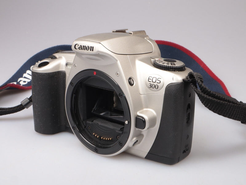 Canon EOS 300 | 35mm SLR Film Camera | Body Only | Silver