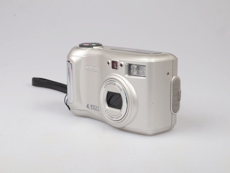 Medion MD 7425 | Digital Compact Camera | 4.1MP | Silver