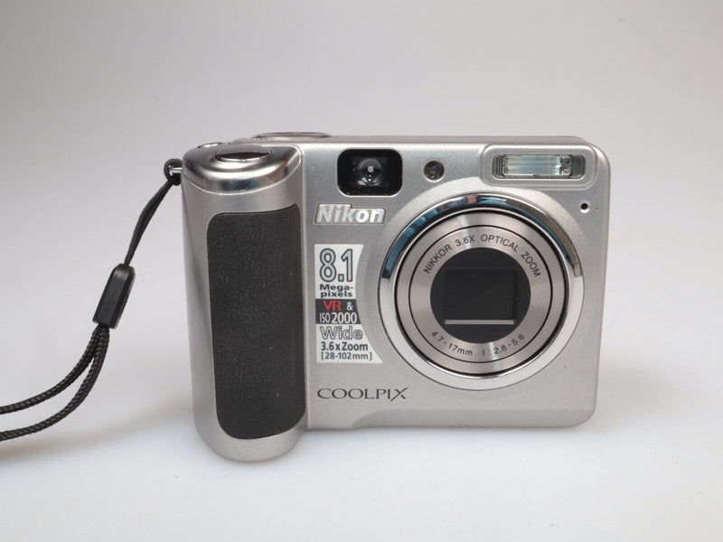 Nikon Coolpix P50 | Digital Camera | 8.1 MP | AA | Silver – Dutch