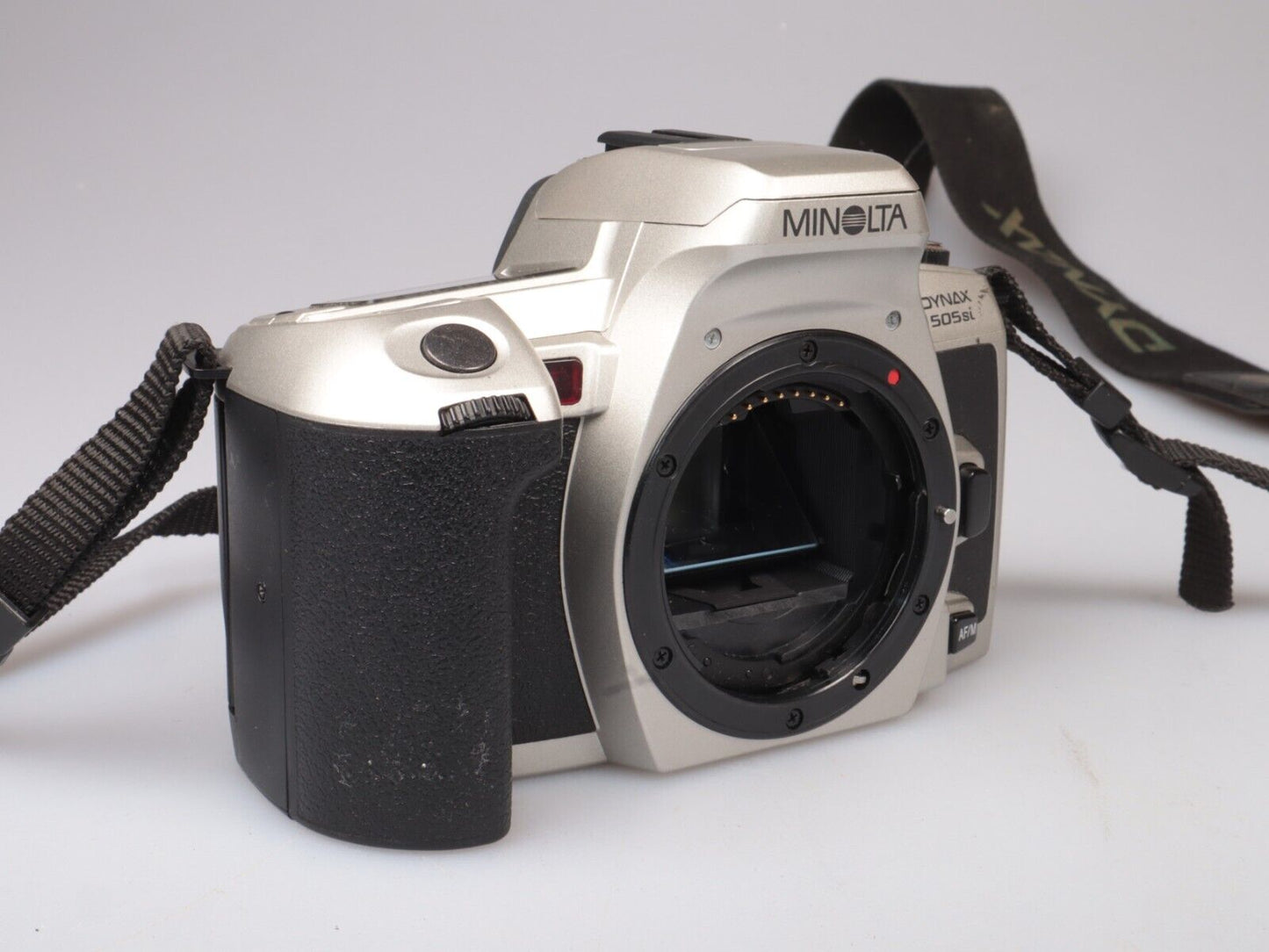 Minolta Dynax 505si | Cámara de película SLR de 35 mm | Sólo cuerpo | Plata